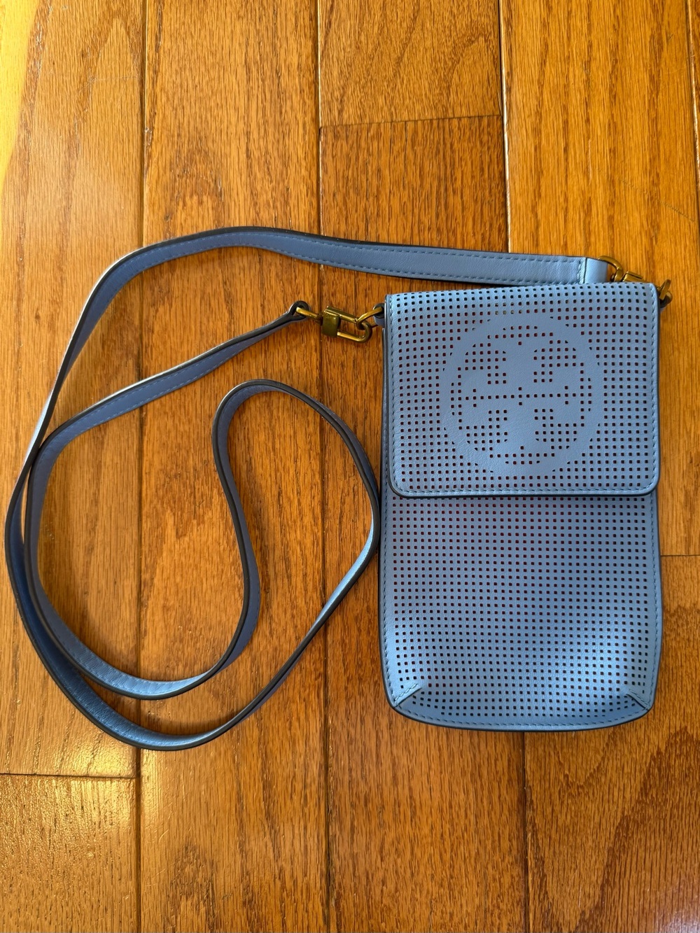 Tory Burch Logo Perforated Leather Crossbody Phone Bag w/ Dust Bag Montego  Blue - Picture 6 of 13